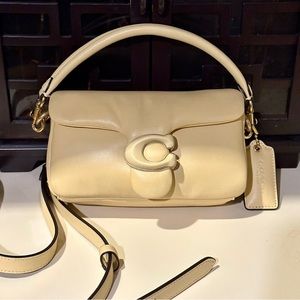 Coach Pillow Tabby 18